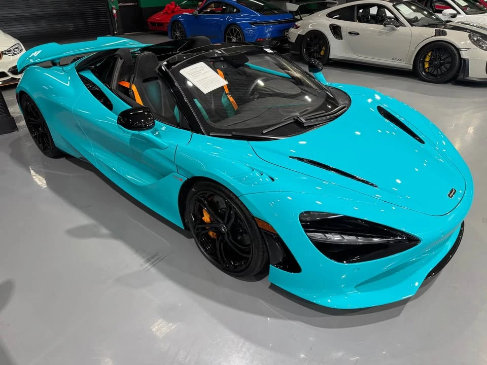 2024 McLaren 750S Spider - Image 3 of 8