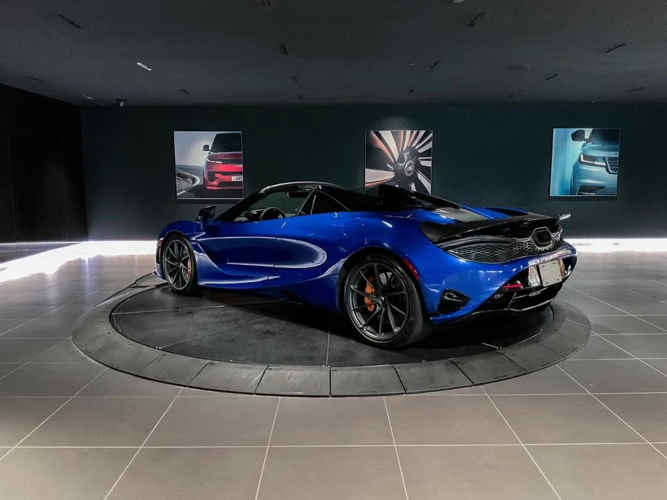 2024 McLaren 750S Spider - Image 17 of 20