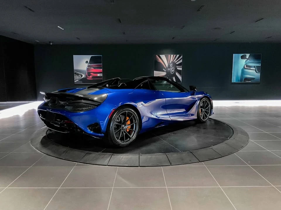 2024 McLaren 750S Spider - Image 15 of 20