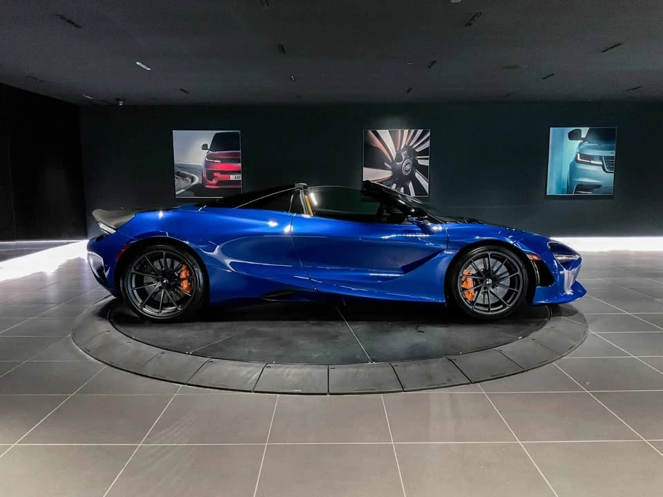 2024 McLaren 750S Spider - Image 13 of 20