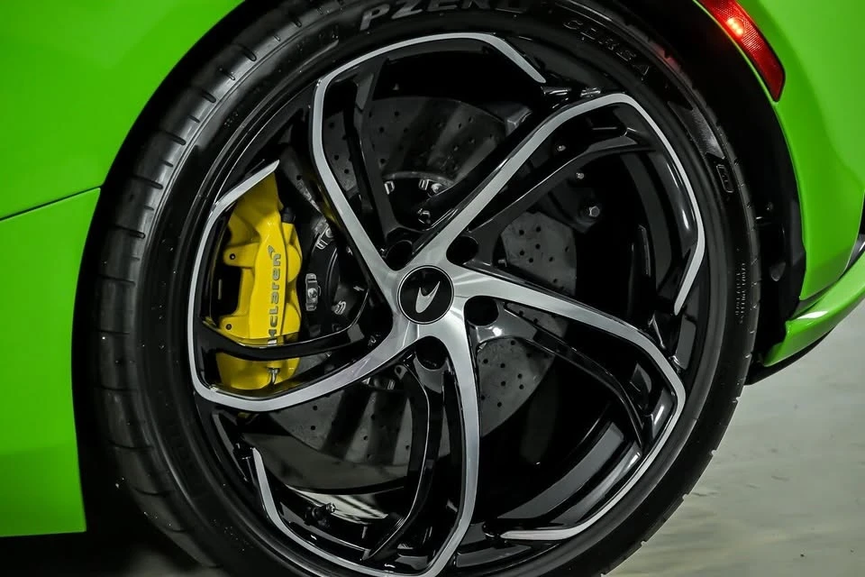 2024 McLaren 750S Spider - Image 10 of 20