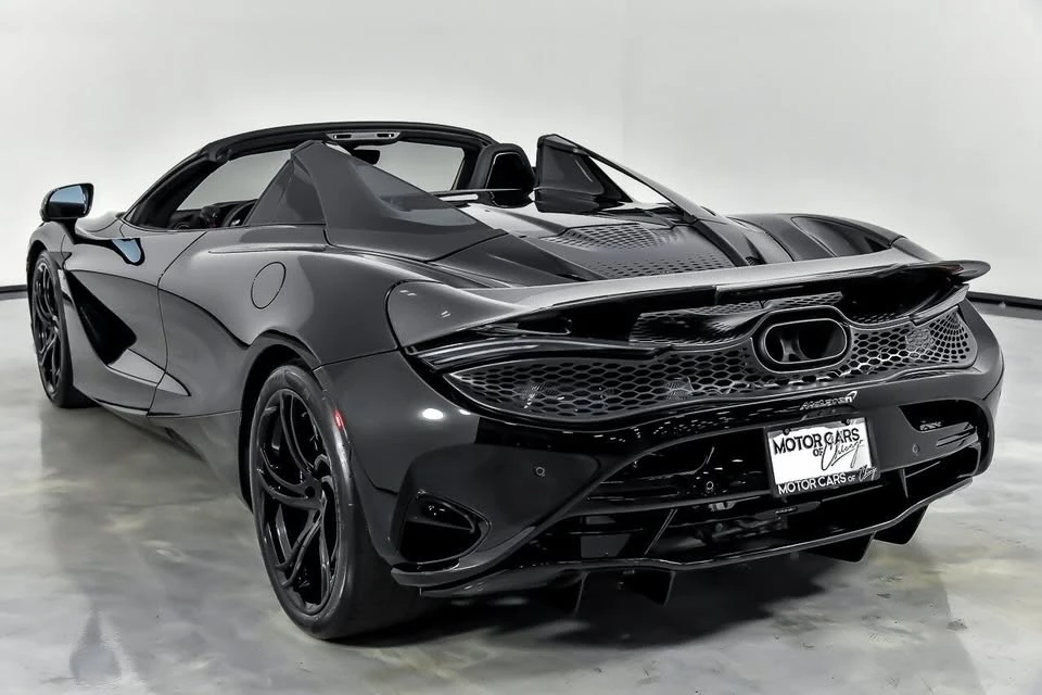2024 McLaren 750S Spider - Image 11 of 20