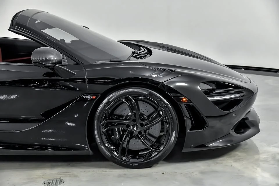 2024 McLaren 750S Spider - Image 16 of 20