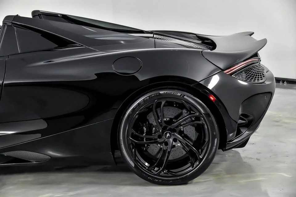2024 McLaren 750S Spider - Image 10 of 20