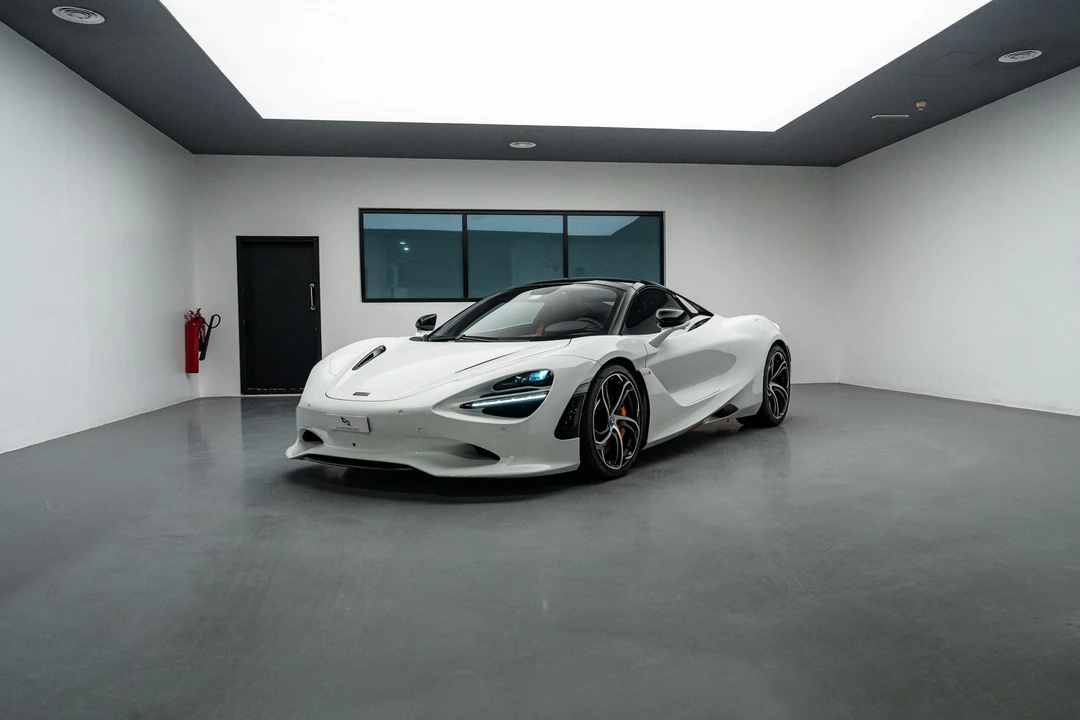 2024 McLaren 750S Spider - Image 10 of 31