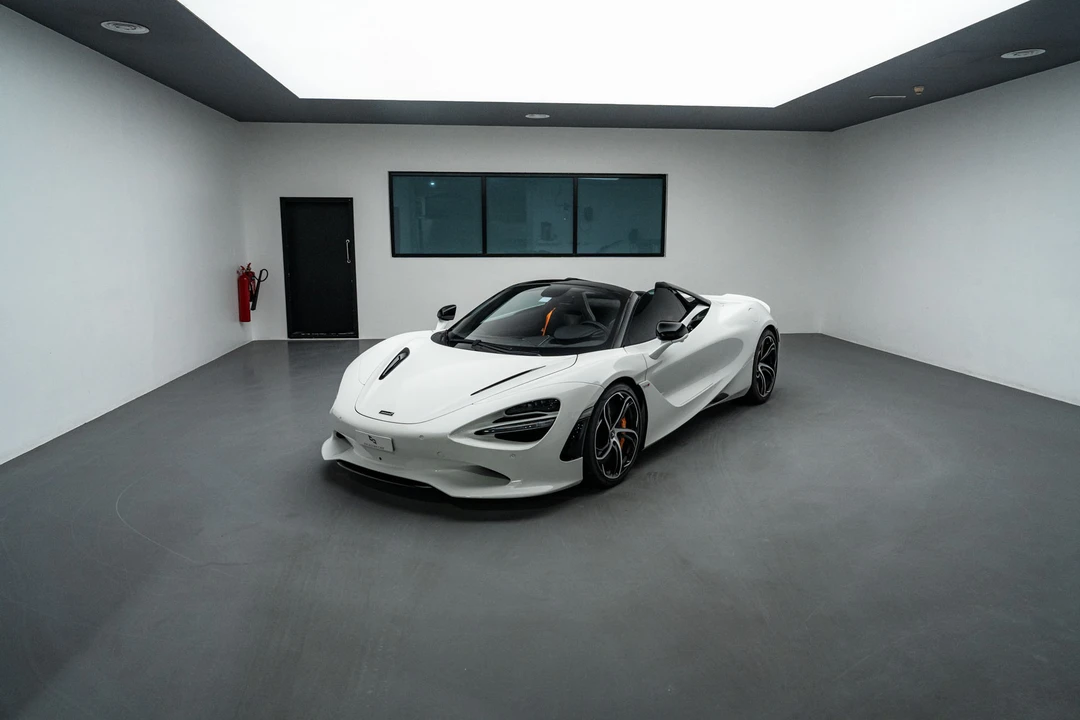 2024 McLaren 750S Spider - Image 12 of 31