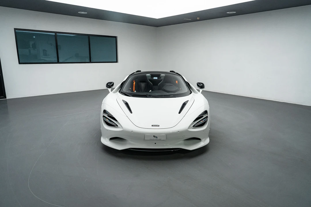 2024 McLaren 750S Spider - Image 16 of 31