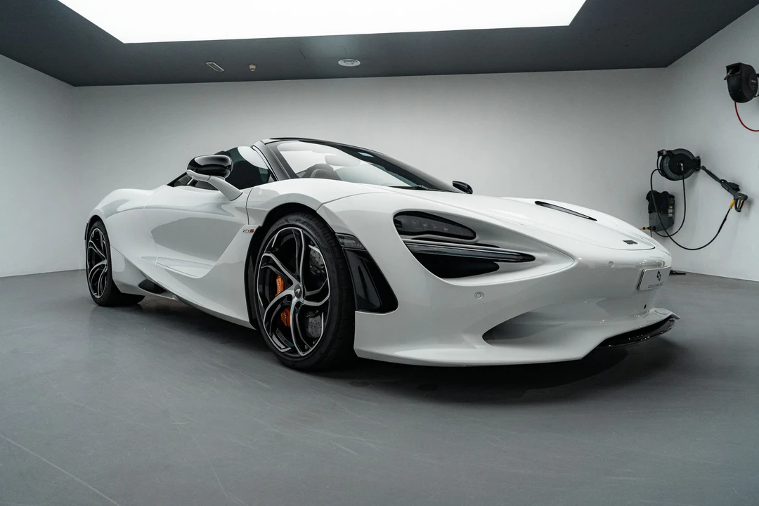 2024 McLaren 750S Spider - Image 3 of 31
