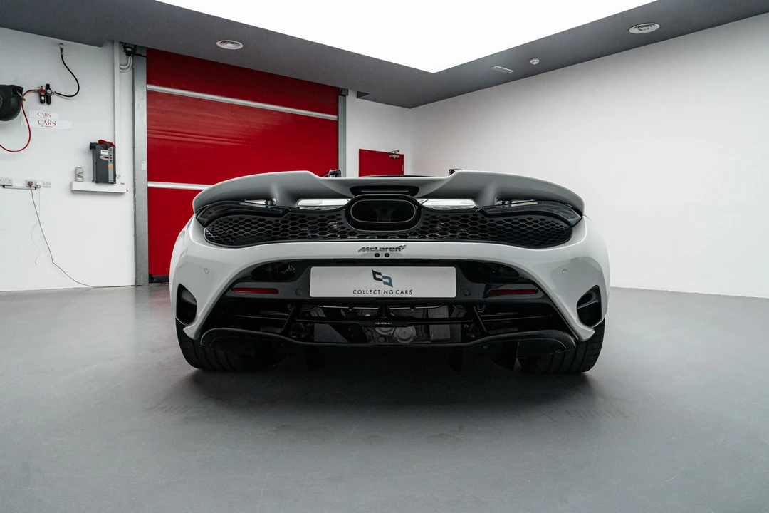 2024 McLaren 750S Spider - Image 26 of 31