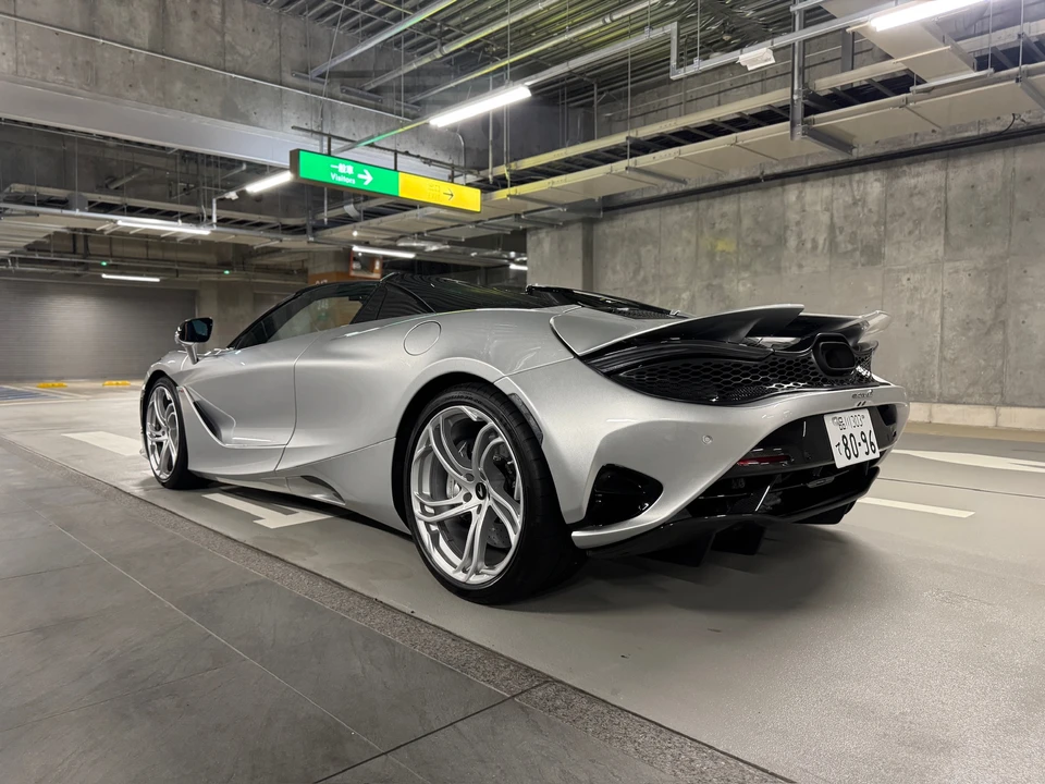 2024 McLaren 750S Spider - Image 14 of 31