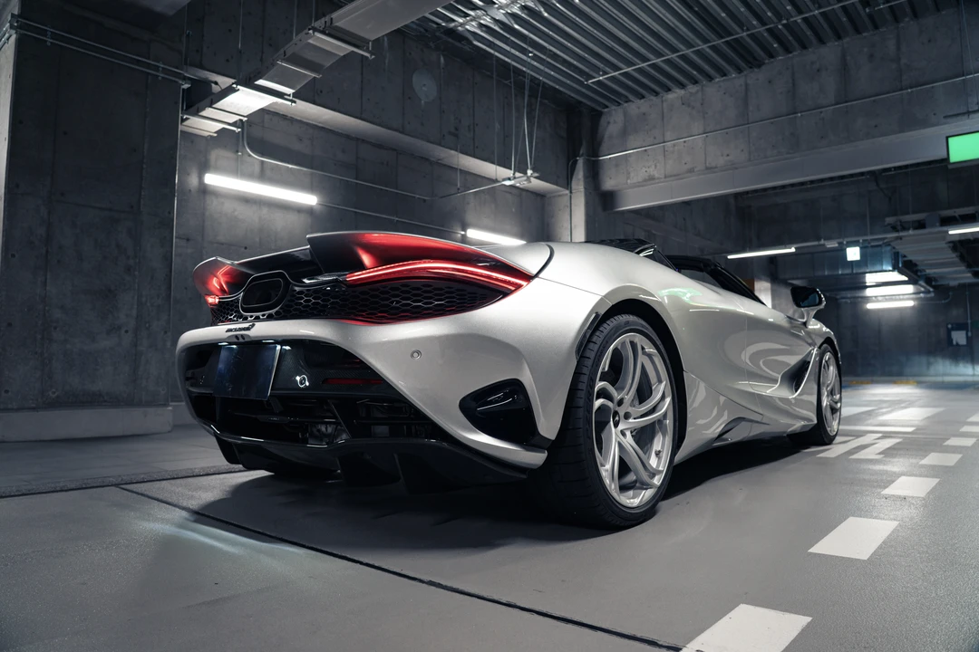 2024 McLaren 750S Spider - Image 5 of 31