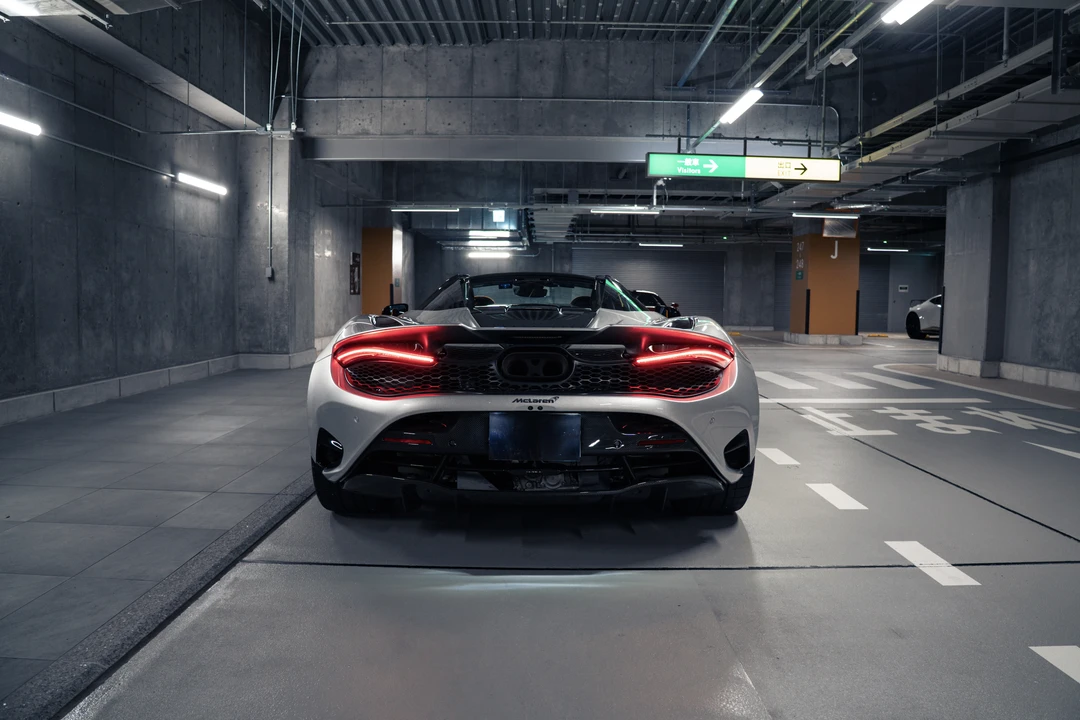 2024 McLaren 750S Spider - Image 6 of 31