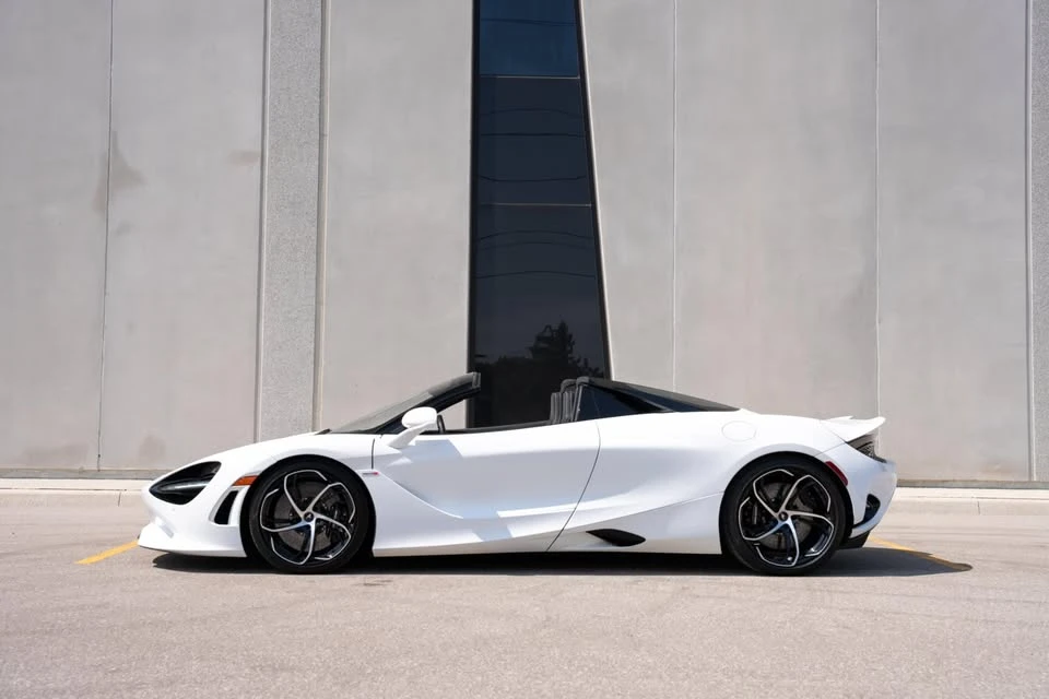 2024 McLaren 750S Spider - Image 7 of 13