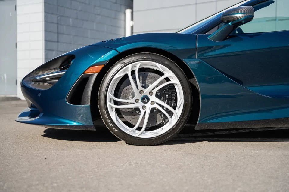2024 McLaren 750S - Image 7 of 18
