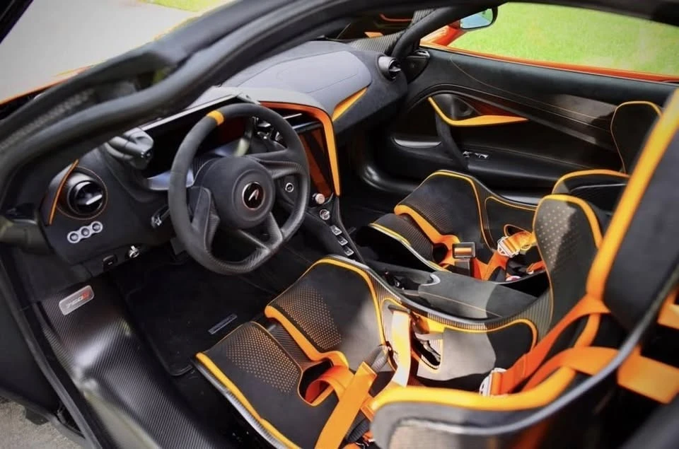 2024 McLaren 750S - Image 8 of 10