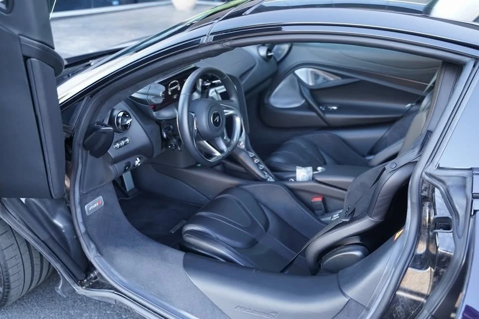 2024 McLaren 750S - Image 16 of 20