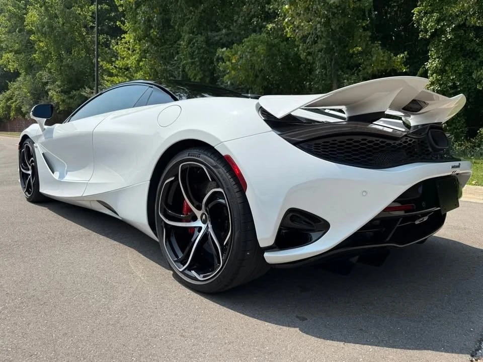 2024 McLaren 750S - Image 9 of 20