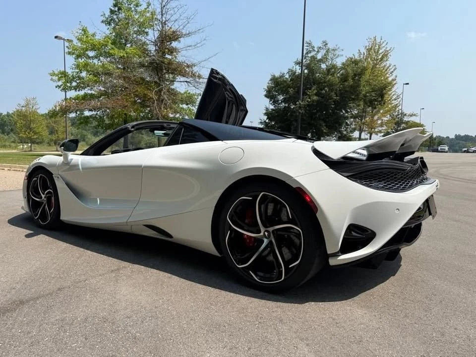 2024 McLaren 750S - Image 7 of 20