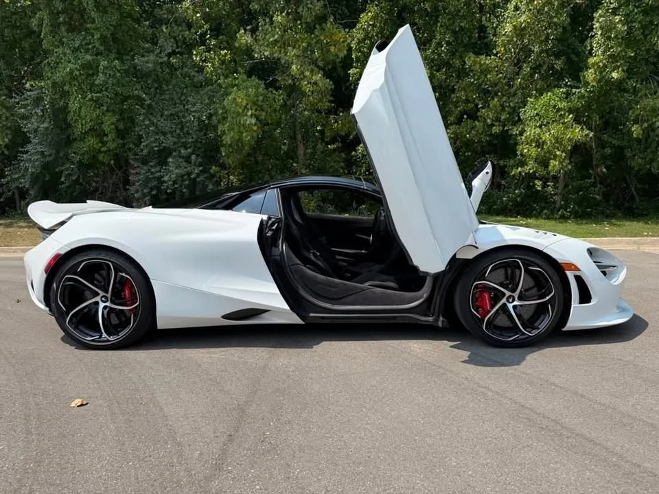 2024 McLaren 750S - Image 19 of 20