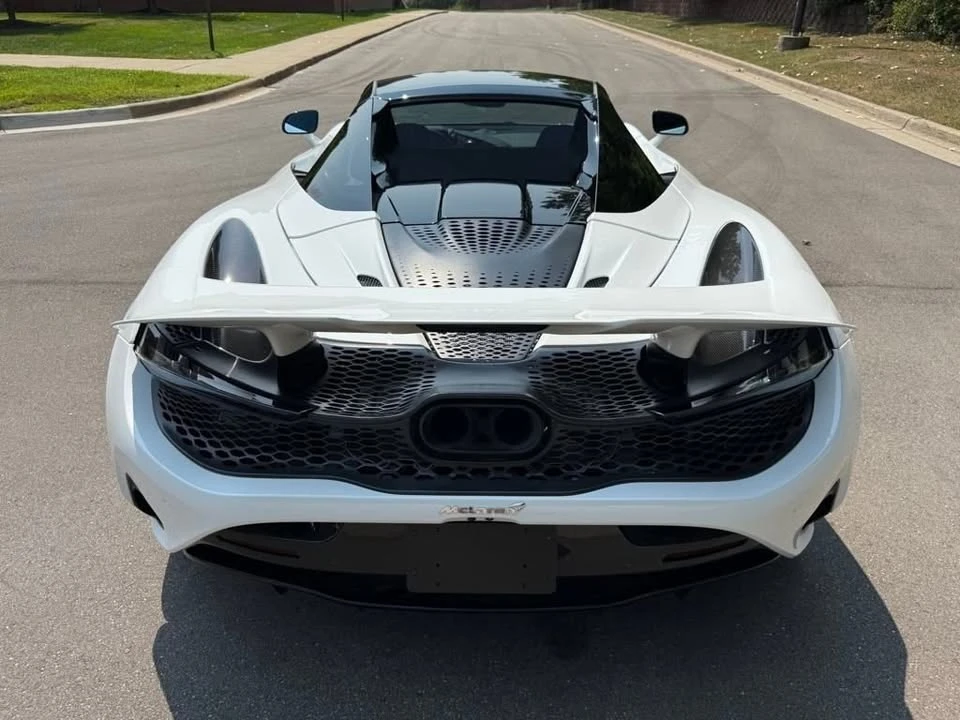 2024 McLaren 750S - Image 11 of 20