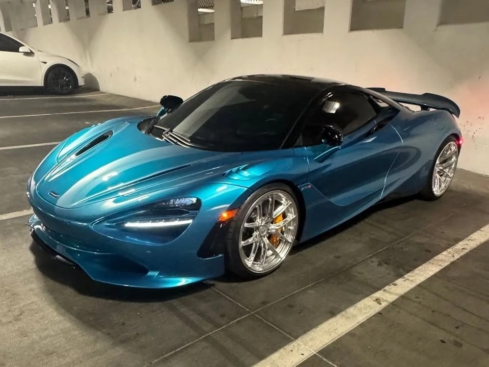 2024 McLaren 750S - Image 2 of 5