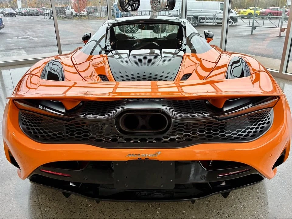 2024 McLaren 750S - Image 4 of 4