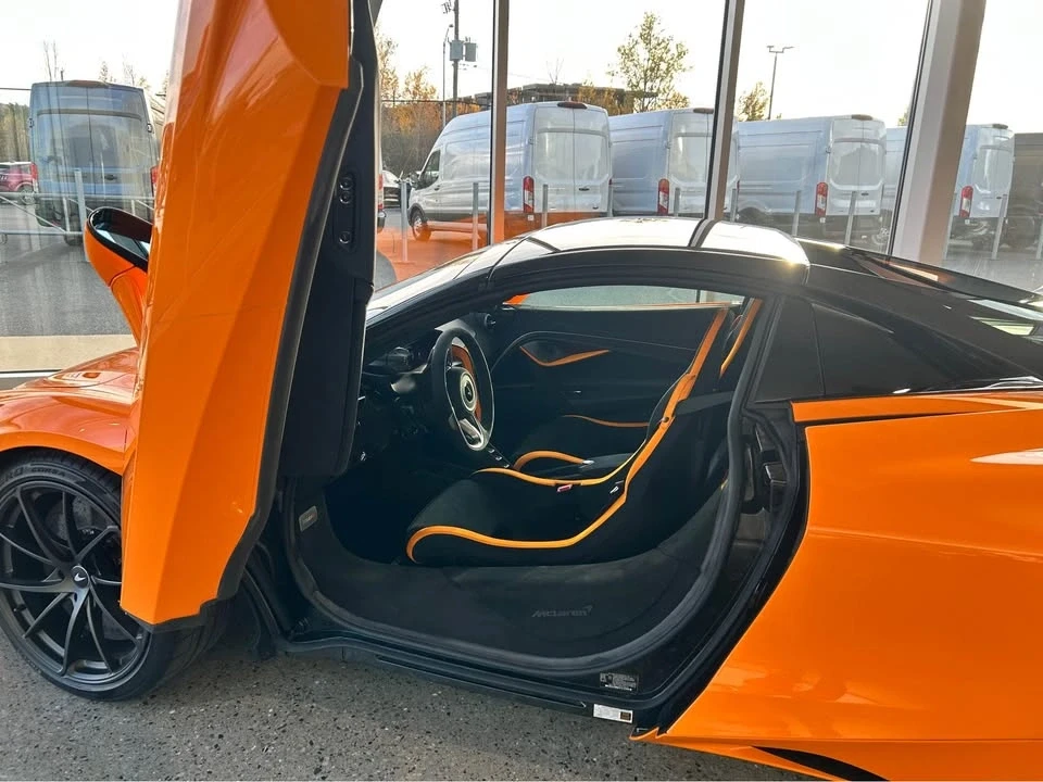 2024 McLaren 750S - Image 7 of 12