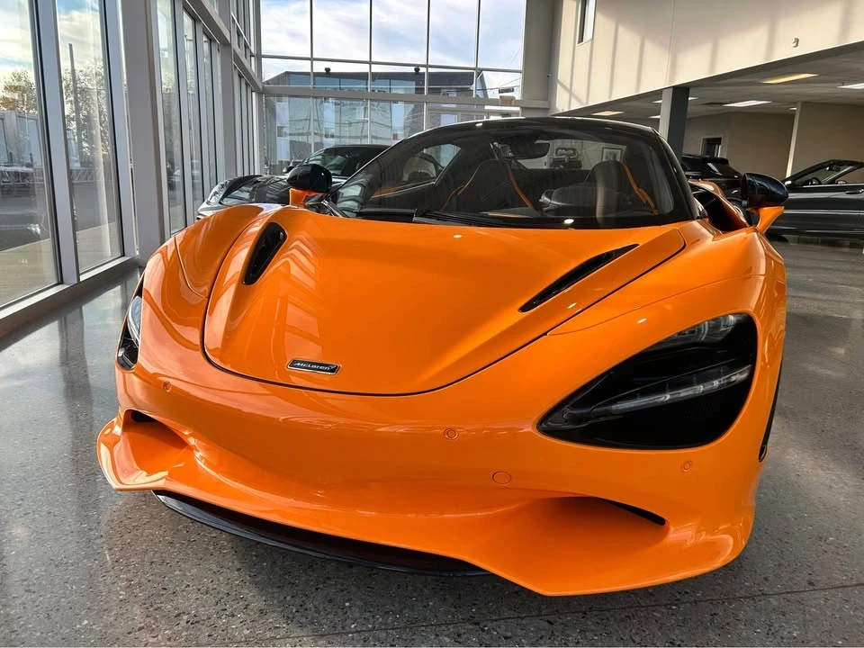 2024 McLaren 750S - Image 2 of 12
