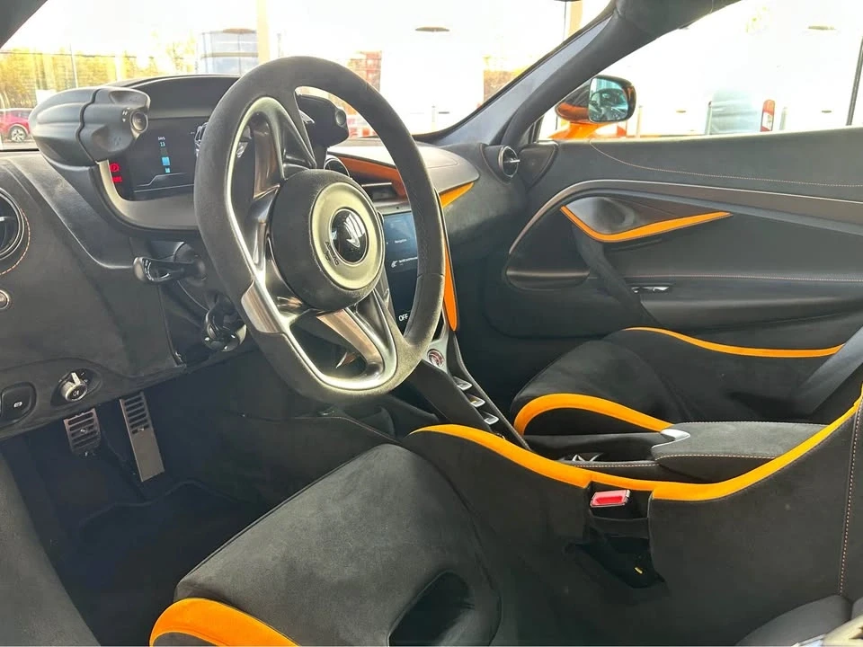 2024 McLaren 750S - Image 8 of 12