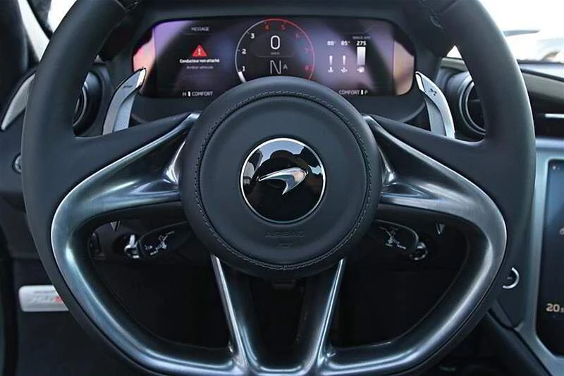 2024 McLaren 750S - Image 17 of 20