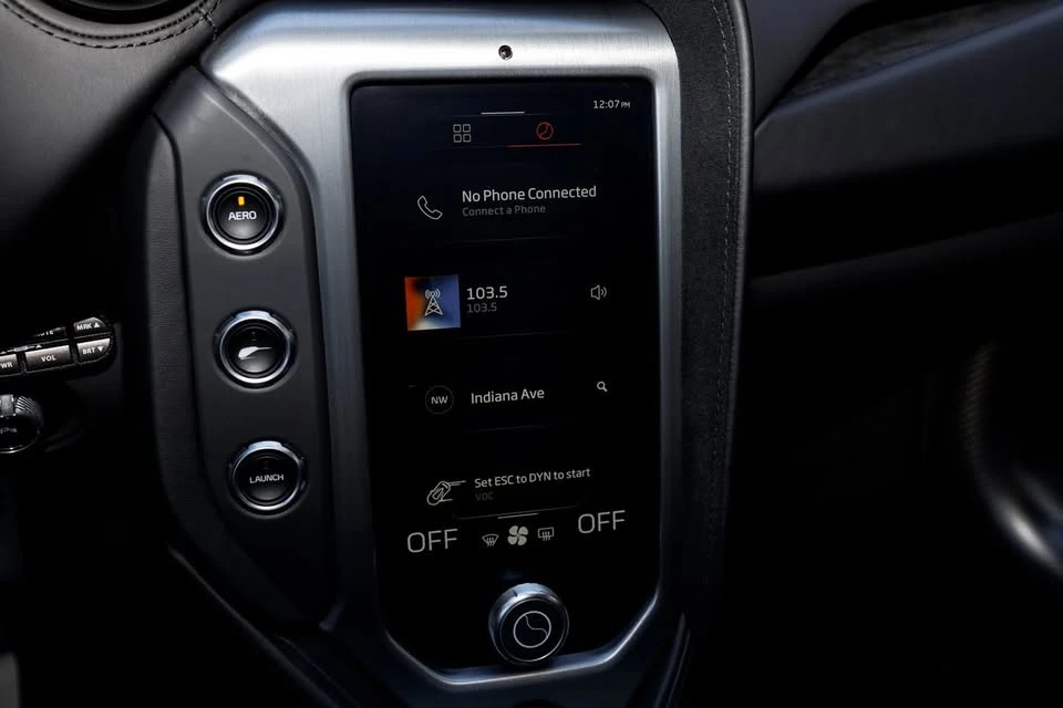 2024 McLaren 750S - Image 17 of 18