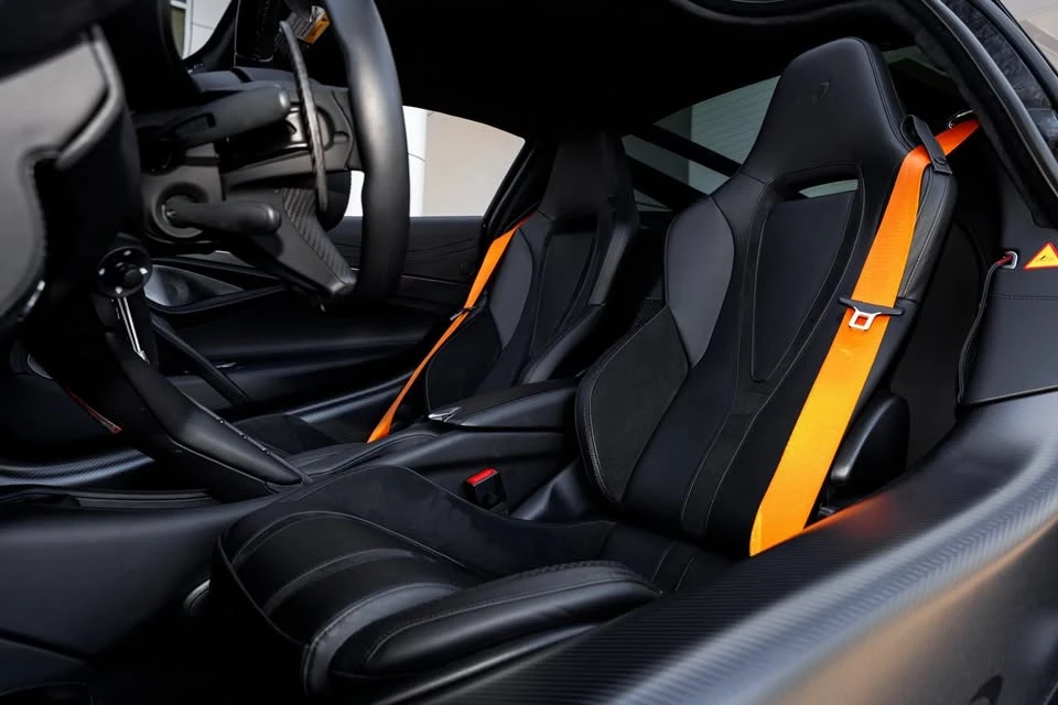 2024 McLaren 750S - Image 10 of 18