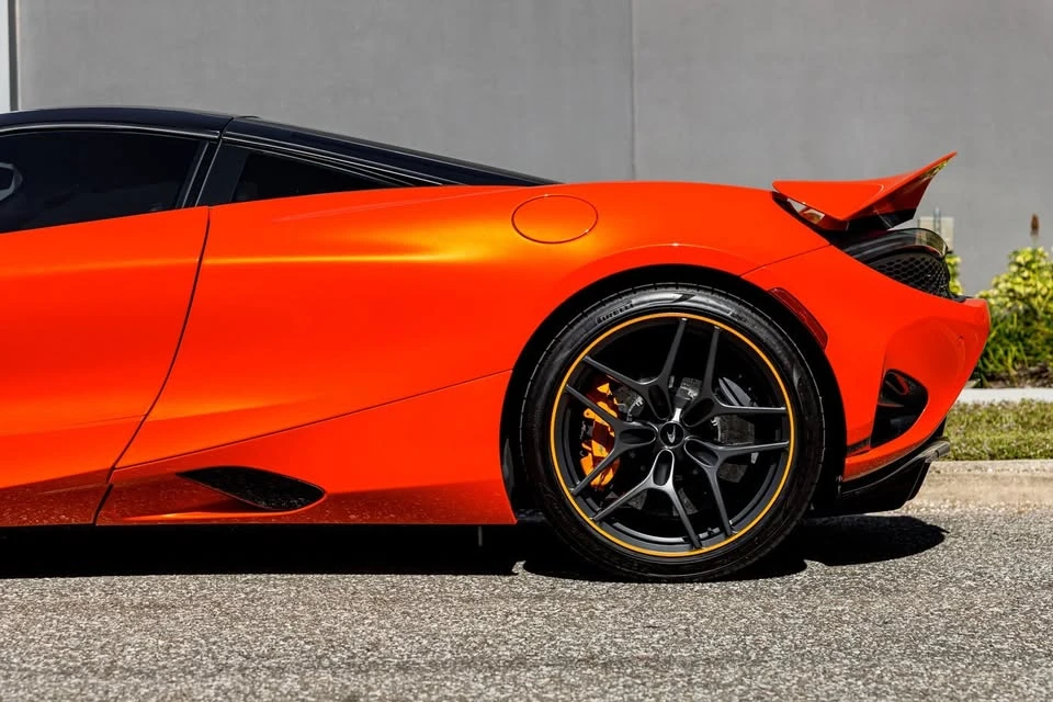 2024 McLaren 750S - Image 12 of 16