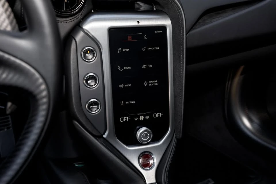 2024 McLaren 750S - Image 16 of 16