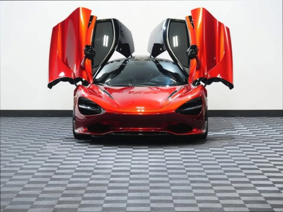 2024 McLaren 750S - Image 4 of 19