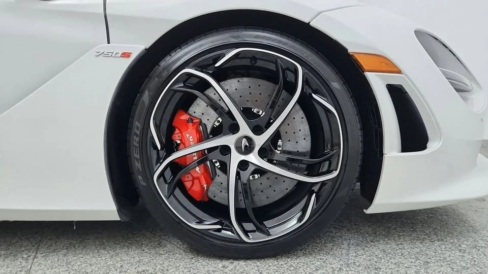2024 McLaren 750S - Image 14 of 20