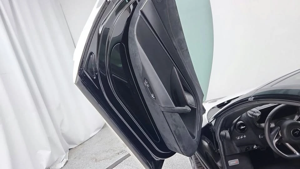 2024 McLaren 750S - Image 16 of 20