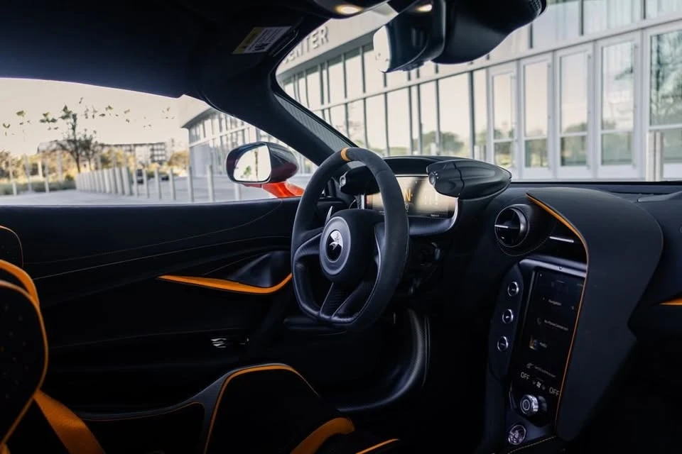 2024 McLaren 750S - Image 14 of 20