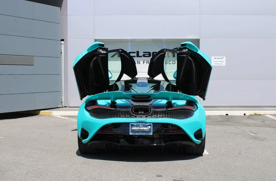 2024 McLaren 750S - Image 10 of 18