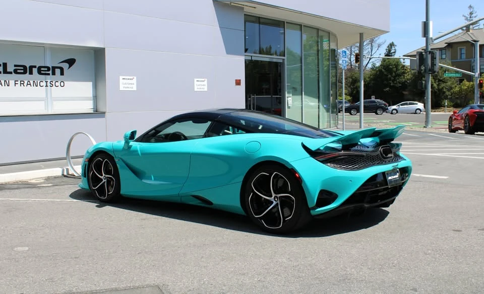 2024 McLaren 750S - Image 14 of 18