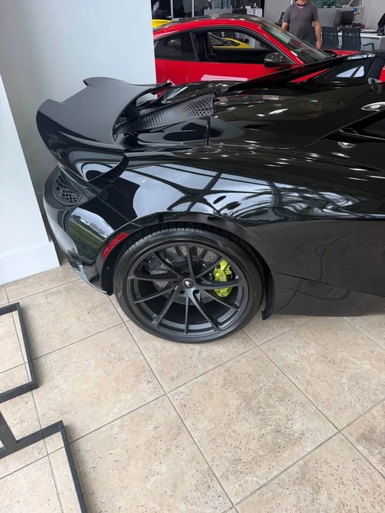 2024 McLaren 750S - Image 4 of 6