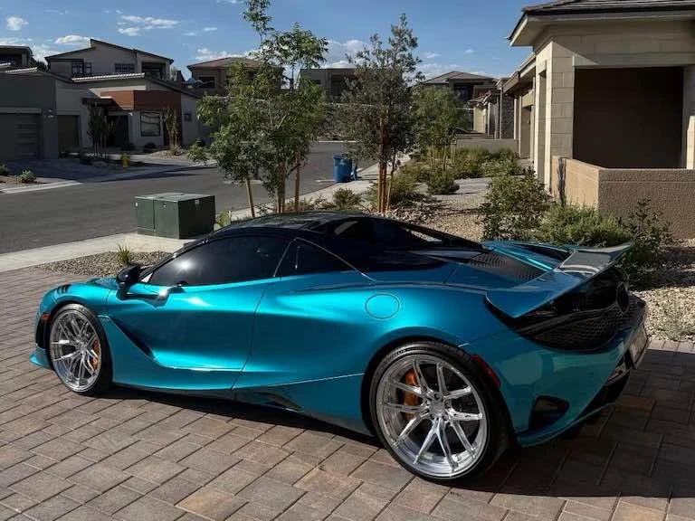 2024 McLaren 750S - Image 9 of 19