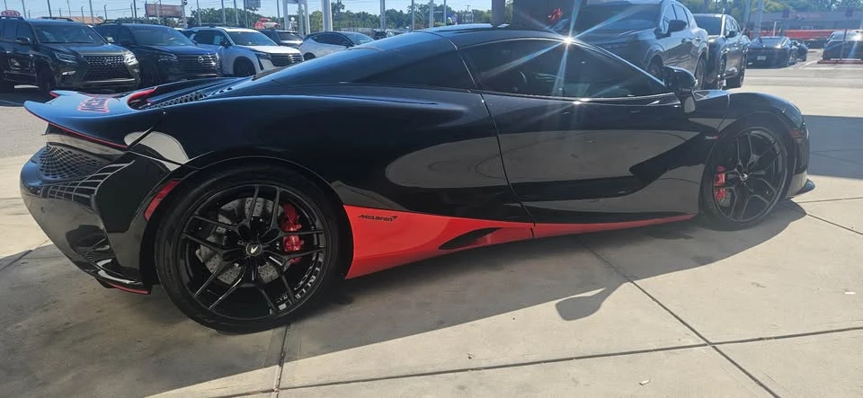 2024 McLaren 750S - Image 11 of 14