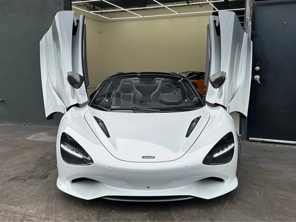 2024 McLaren 750S Spider - Image 4 of 16