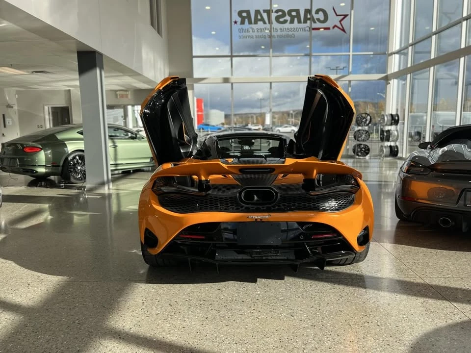2024 McLaren 750S - Image 3 of 10