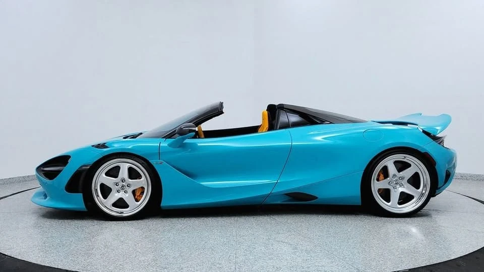 2024 McLaren 750S - Image 2 of 20
