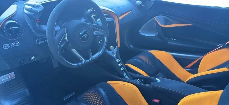 2024 McLaren 750S - Image 5 of 7