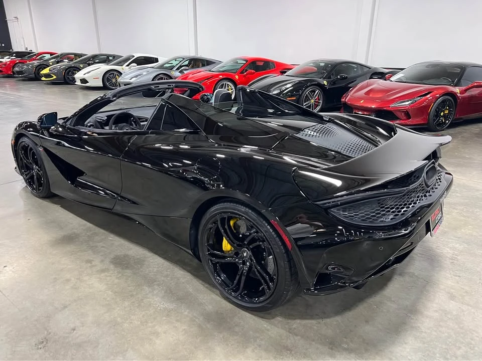 2024 McLaren 750S Spider - Image 3 of 9