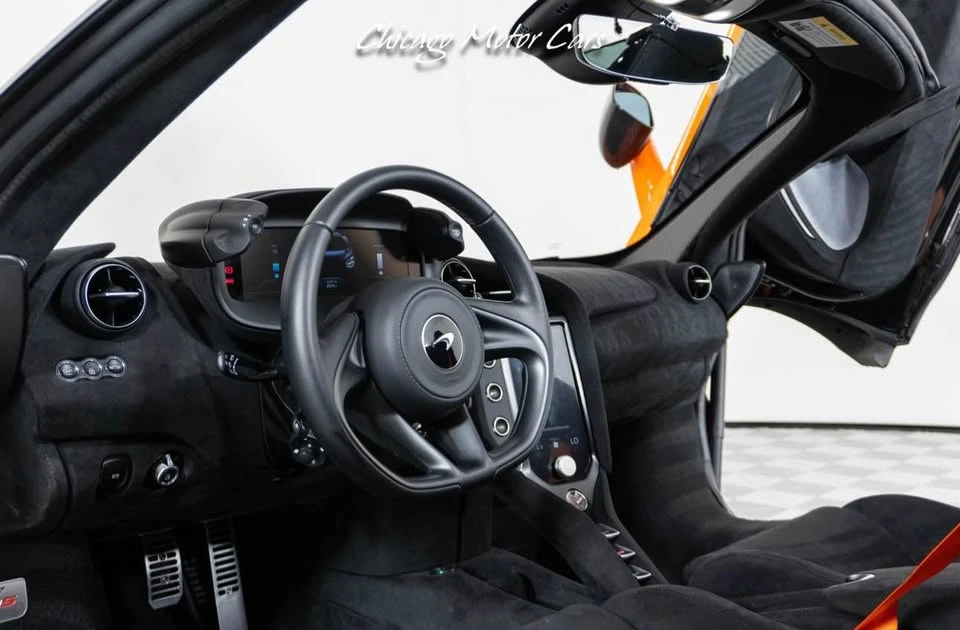 2024 McLaren 750S Spider - Image 8 of 11