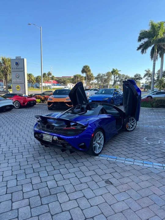 2024 McLaren 750S Spider - Image 4 of 17